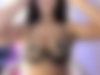 akura011's Live Sex Cam Show