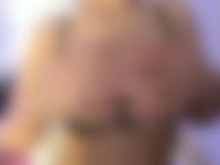 akura011's Live Sex Cam Show