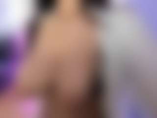 akura011's Live Sex Cam Show