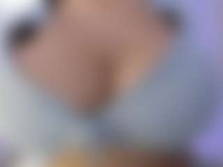 akura011's Live Sex Cam Show