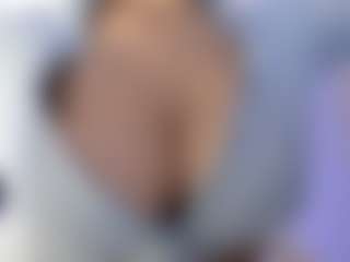 akura011's Live Sex Cam Show