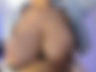 akura011's Live Sex Cam Show