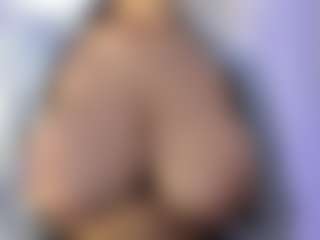 akura011's Live Sex Cam Show