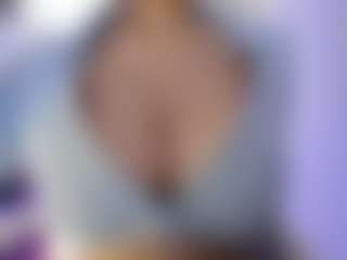 akura011's Live Sex Cam Show