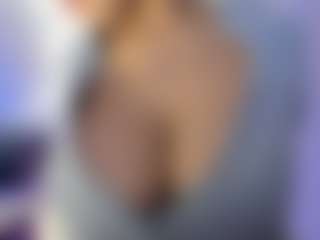 akura011's Live Sex Cam Show