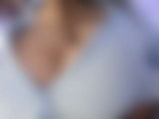 akura011's Live Sex Cam Show