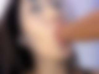 akura011's Live Sex Cam Show