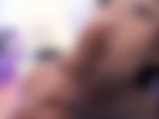 akura011's Live Sex Cam Show