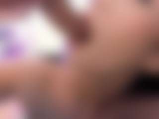 akura011's Live Sex Cam Show