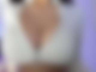 akura011's Live Sex Cam Show