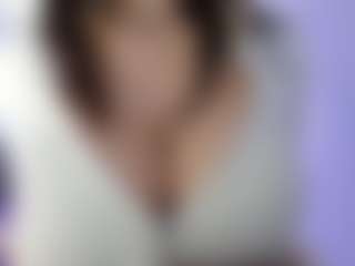 akura011's Live Sex Cam Show