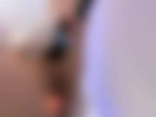akura011's Live Sex Cam Show