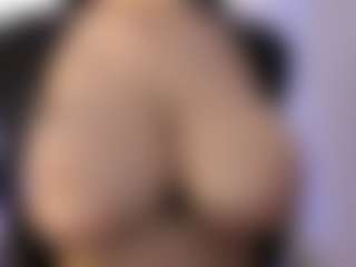 akura011's Live Sex Cam Show