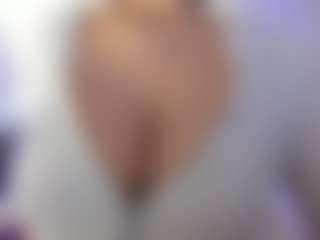akura011's Live Sex Cam Show
