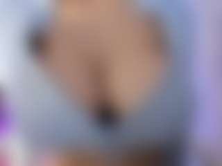 akura011's Live Sex Cam Show