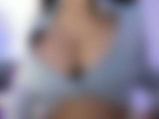 akura011's Live Sex Cam Show