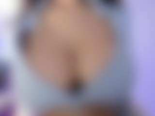akura011's Live Sex Cam Show