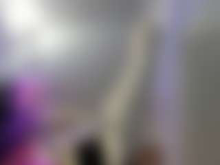 akura011's Live Sex Cam Show