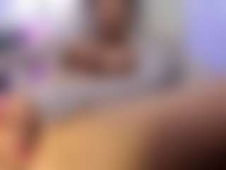 akura011's Live Sex Cam Show