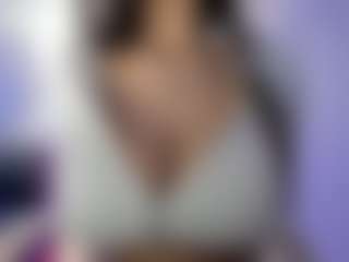 akura011's Live Sex Cam Show