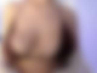 akura011's Live Sex Cam Show