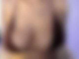 akura011's Live Sex Cam Show