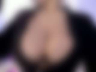 akura011's Live Sex Cam Show