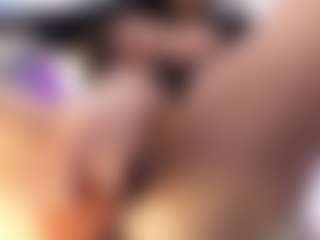 akura011's Live Sex Cam Show