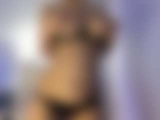 akura011's Live Sex Cam Show