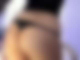 akura011's Live Sex Cam Show