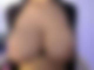akura011's Live Sex Cam Show