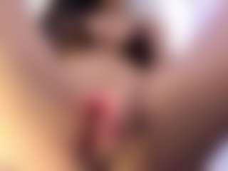 akura011's Live Sex Cam Show