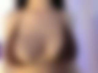 akura011's Live Sex Cam Show