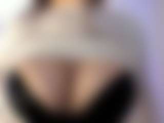 akura011's Live Sex Cam Show