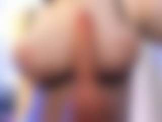 akura011's Live Sex Cam Show
