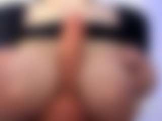 akura011's Live Sex Cam Show