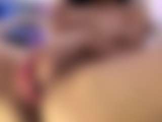 akura011's Live Sex Cam Show