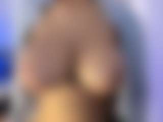 akura011's Live Sex Cam Show