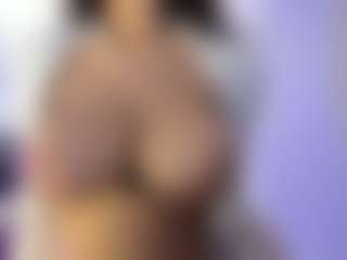 akura011's Live Sex Cam Show