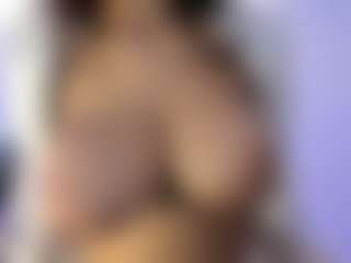 akura011's Live Sex Cam Show