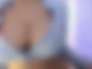 akura011's Live Sex Cam Show