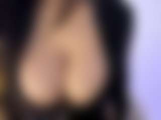akura011's Live Sex Cam Show