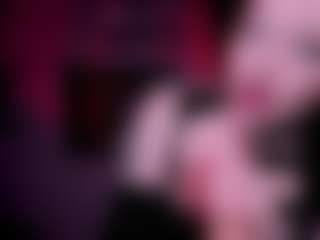 Live cam show with Miss Eva - Blue Eyes on fapnchat