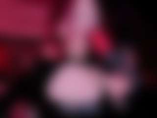 Live cam show with Miss Eva - Tease Red Hair on SquirtSoMuch