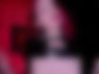 Live cam show with Miss Eva - Red Hair on Chatstar