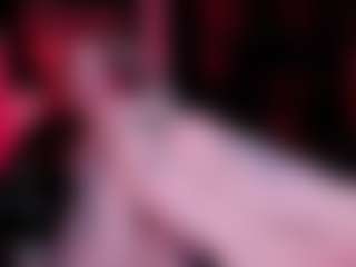 Live cam show with Miss Eva - Big Tits on sexylive.show