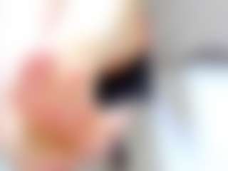 Live cam show with Nayla-Garner - Middle Aged on Stripli.com