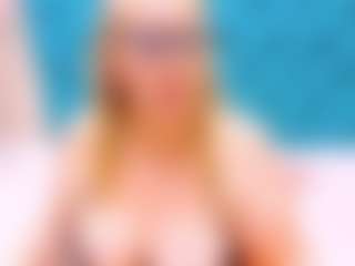 Live cam show with Nayla-Garner - Granny on dasdasdadada.com