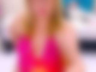 Live cam show with Nayla-Garner - Glasses on Mixed Magazine Live