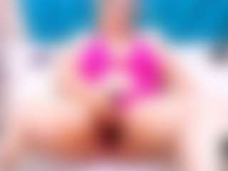 Live cam show with Nayla-Garner - Blonde Hair MILF on SinfulBabes